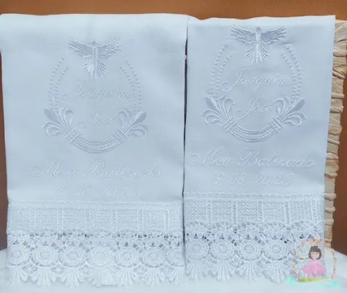 Kit Toalha e Fralda Batizado Delicada Bordada