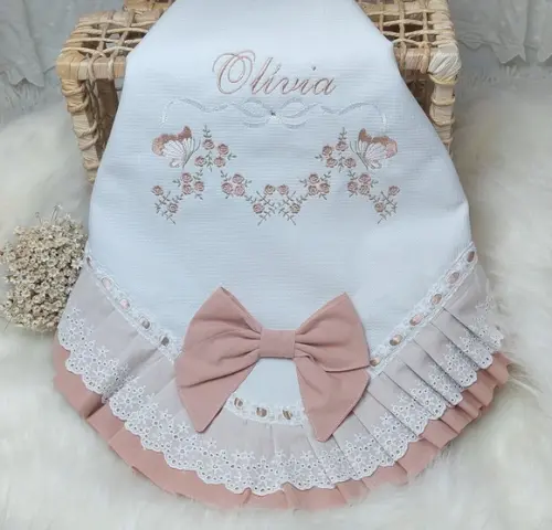 Manta Piquet Babados Floral Rosé Luxo