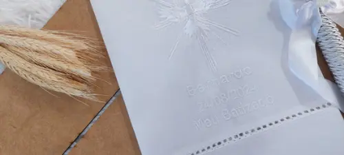 Toalha Batizado Divino Espírito Santo Bordado Branco