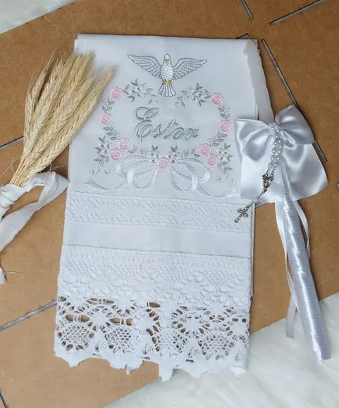 Toalha Batizado Espírito Santo Floral+ Vela