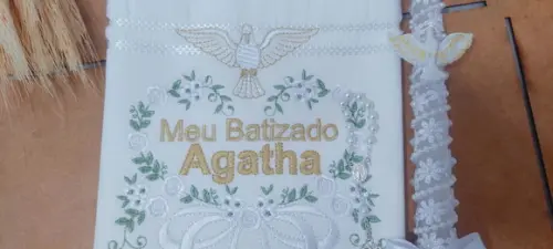 Toalha Batizado Floral Espírito Santo Bordado Dourado