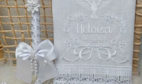 Toalha Batizado Linho Delicado Floral + Vela