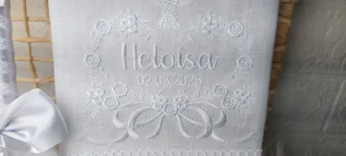 Toalha Batizado Linho Delicado Floral + Vela