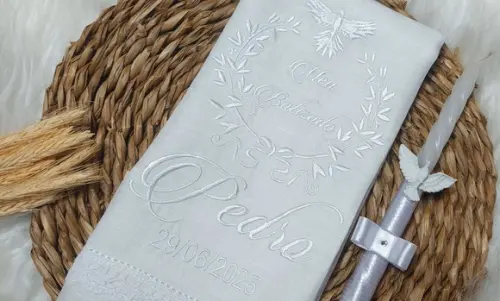 Toalha Batizado Linho Divino Espírito Santo + Vela