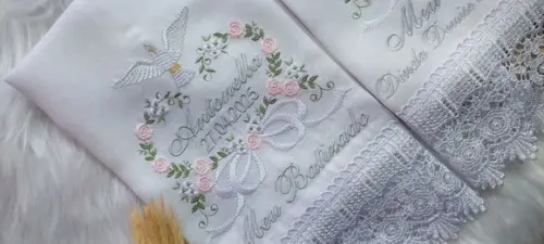 Toalha Batizado Linho Floral Delicado