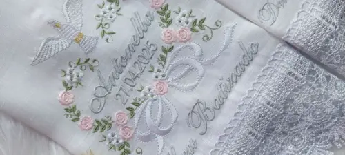 Toalha Batizado Linho Floral Delicado