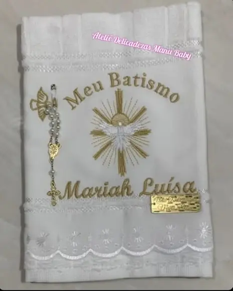 Toalha bordada batizado