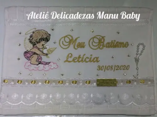 Toalha bordada batizado