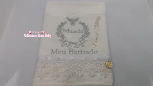 Toalha bordada batizado