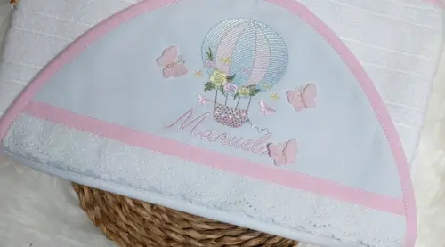Toalha com Capuz Floral Delicado