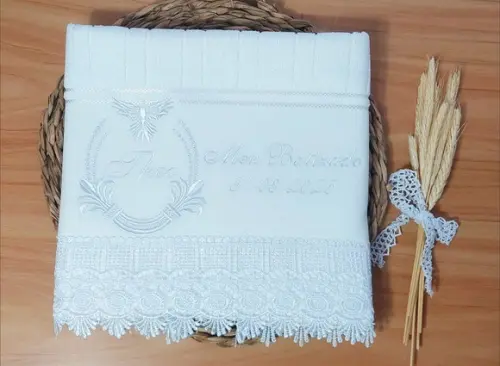 Toalha de Batizado Personalizada Bordada