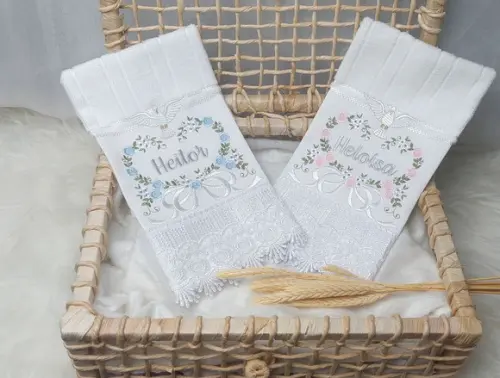 Toalha para Batizado Espírito Santo Floral