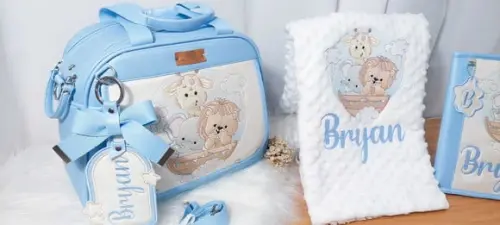 Kit Bolsa Passeio m Mantinha Baby, Porta Documentos Safari