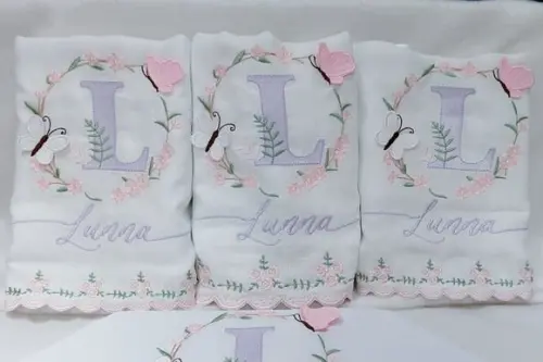 Kit Cueiro 400 Fios e Fraldas Barra Bordada Floral Delicado
