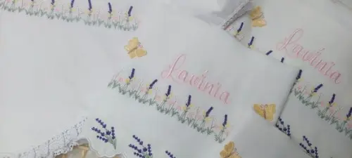Kit Cueiro 400 Fios e Fraldas Barra Bordada Floral Lavanda