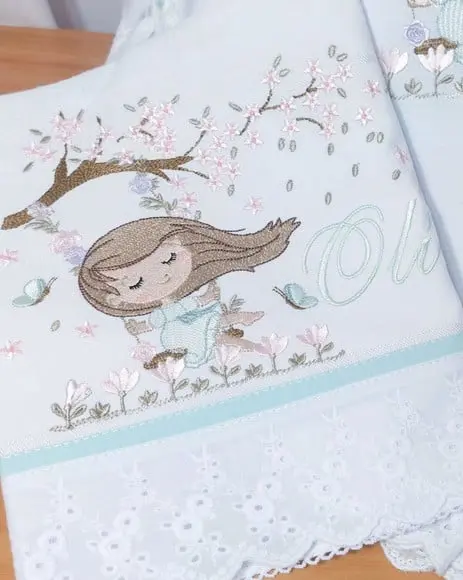 Kit Manta e Fraldas Premium Luxo Menina Floral Delicado