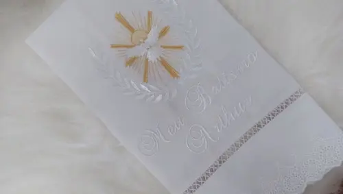 Toalha Batizado Divino Espírito Santo Delicado Bordado