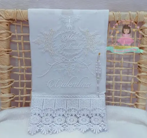 Toalha Batizado Floral + Vela Personalizada
