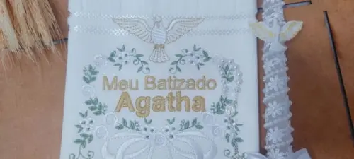 Toalha Batizado Floral Espírito Santo Bordado Dourado