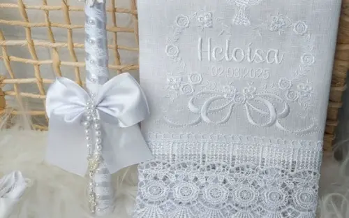 Toalha Batizado Linho Delicado Floral + Vela