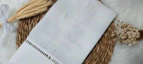 Toalha Linho Delicado Batizado Bordado Pomba Espírito Santo