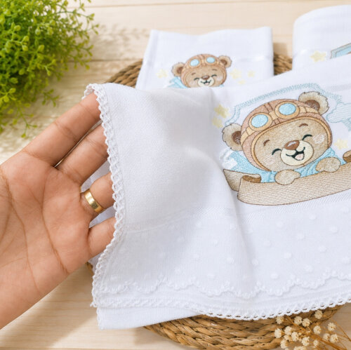 Kit Fralda De Boca Ombro Passeio Bebê Menino Urso Aviador Person