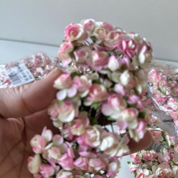 144 Unidades Mini Flores de Papel 1,5cm