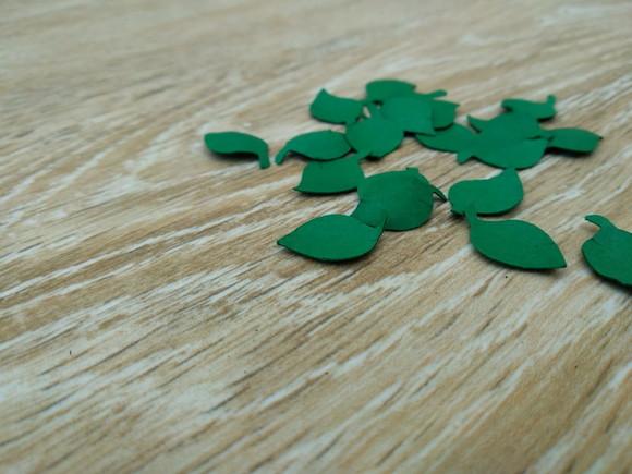 50 Mini Folhas de Papel Medindo 1,5cm