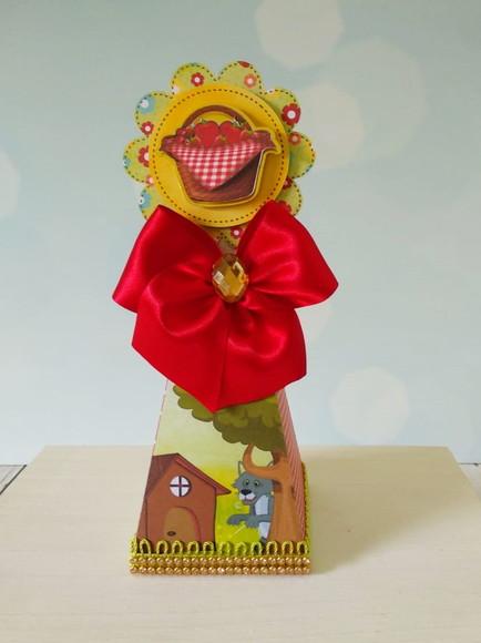 caixa chapeuzinho vermelho piramide