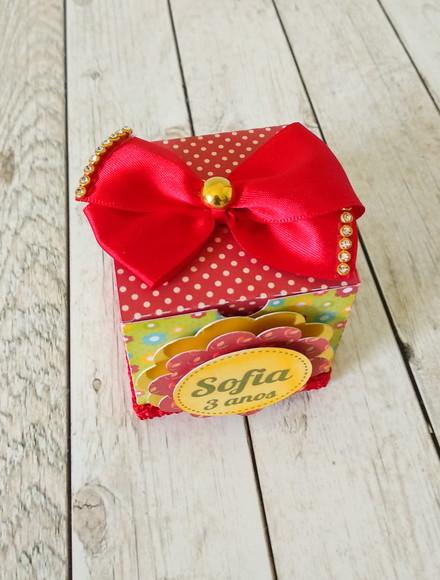 Caixa Cubo Chapeuzinho Vermelho