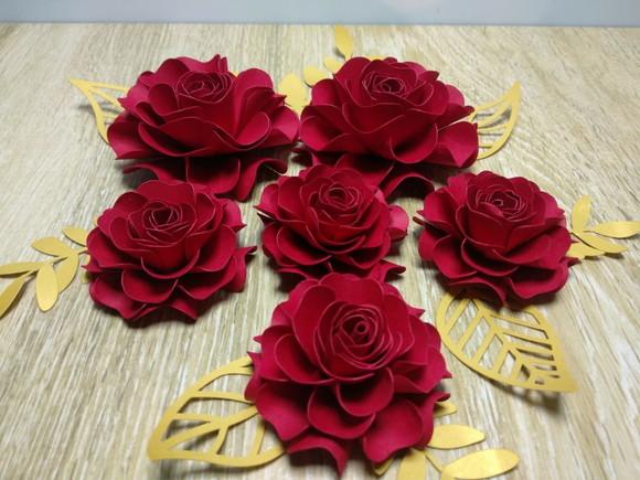 Kit 6 Flores de Papel com Folhas