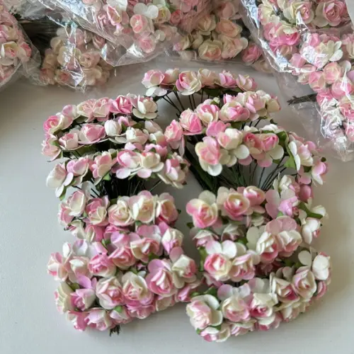 144 Unidades Mini Flores de Papel 1,5cm
