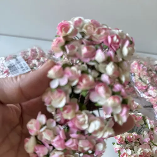 144 Unidades Mini Flores de Papel 1,5cm