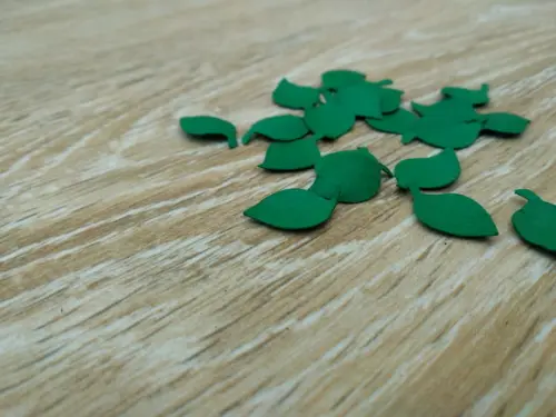50 Mini Folhas de Papel Medindo 1,5cm