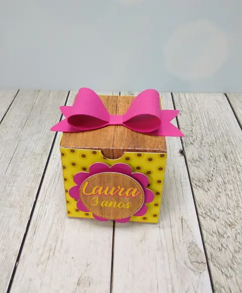 Caixa cubo Mascha