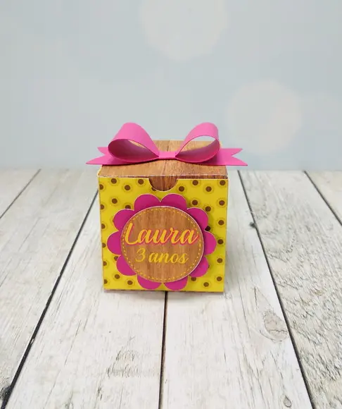 Caixa cubo Mascha