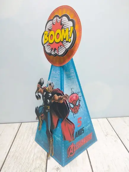 Caixa Personalizada Piramide Super Heróis