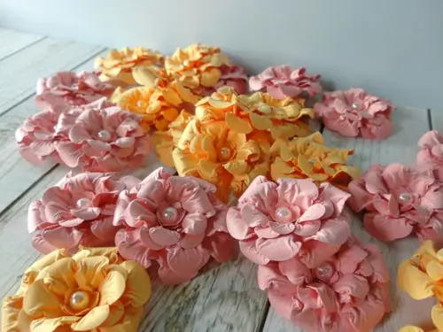 Flor de papel amassadinha