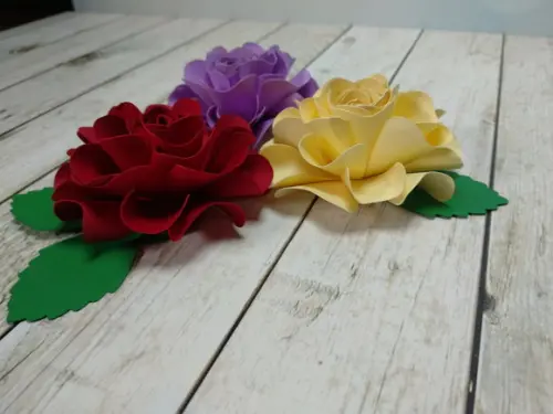 Flor de Papel com 8 cm