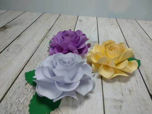 Flor de Papel com 8 cm