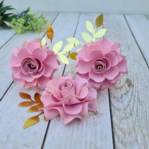 Flor de Papel para Topo de Bolo