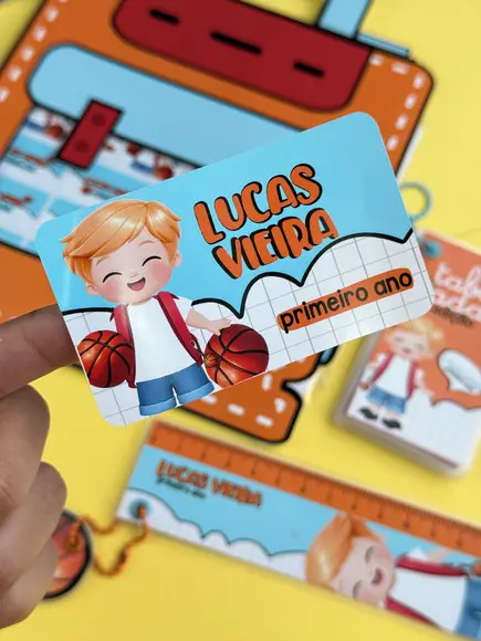 Kit com 60 Etiquetas Escolar