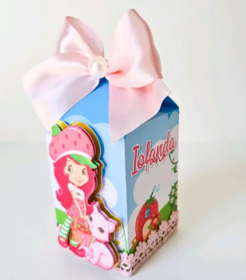 Kit Festa Moranguinho Luxo (32 Peças)
