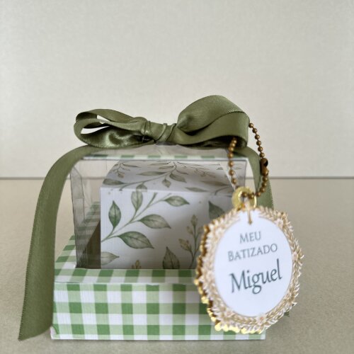 Kit Batizado Verde Sálvia Luxo 16 Peças | Caixas Personalizadas