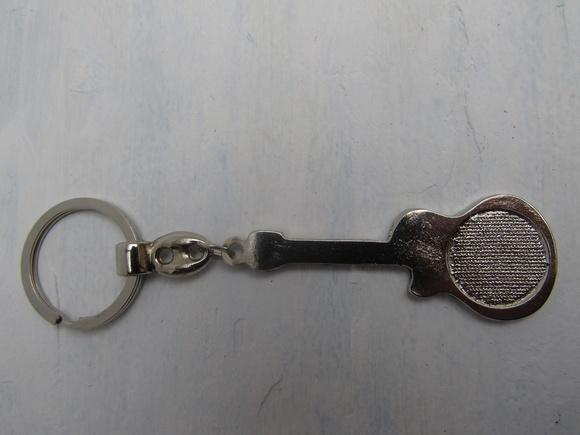 1 Chaveiro Violão com Gravação