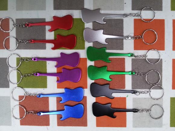 1 Chaveiro Guitarra Metal Alumínio