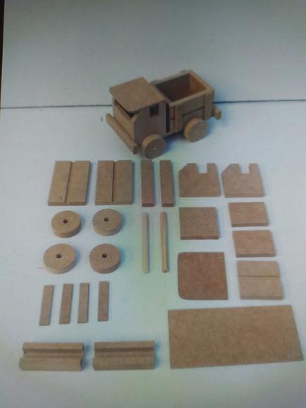 10 Kits para Montar e Colorir
