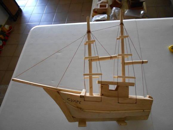 barco de madeira traineira