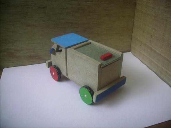Carrinho De Madeira Customizado