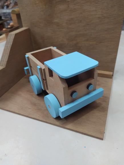 Carrinho de Madeira mdf e Pinus